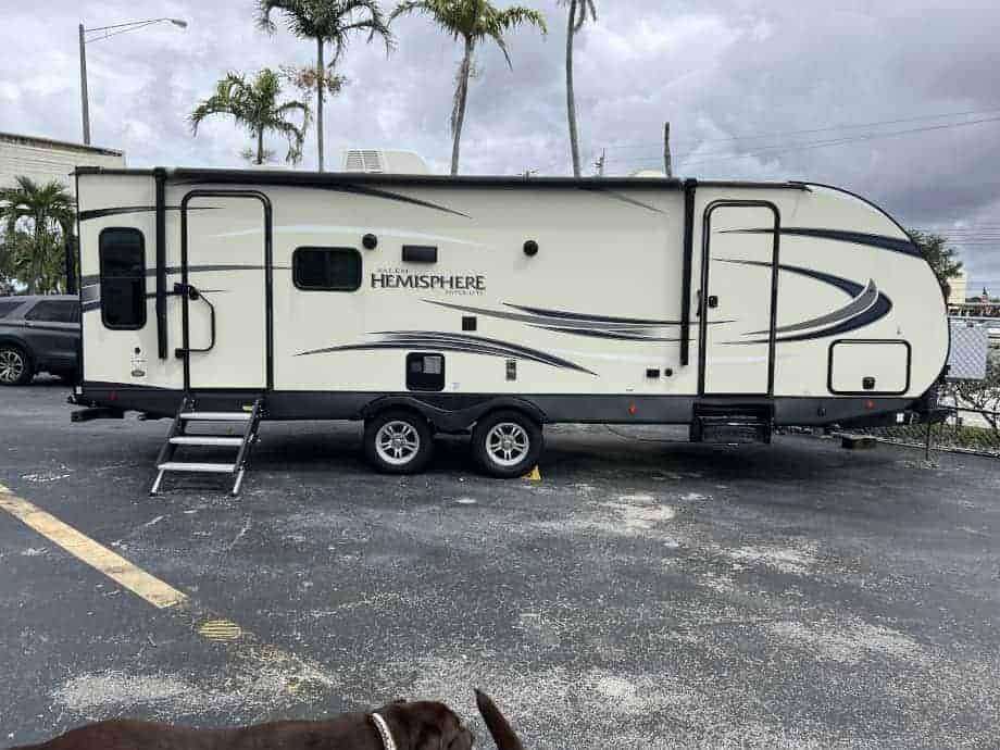 C:\Users\brian\Pictures\FLRV\For Sale\2017 Thor Fourwinds Super C 35SB