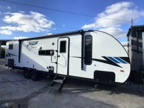 Class C - Salem Cruiselite 33