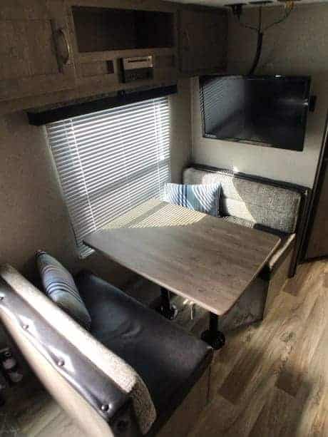 dining area dining area